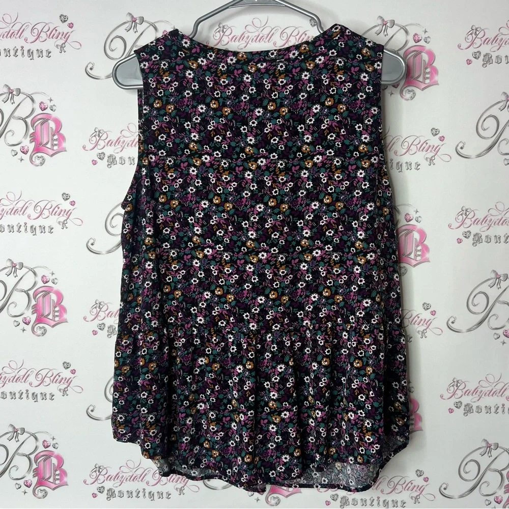 Northern Reflections tank top floral Black Ruffled Sleeveless Blouse - Picture 2 of 7